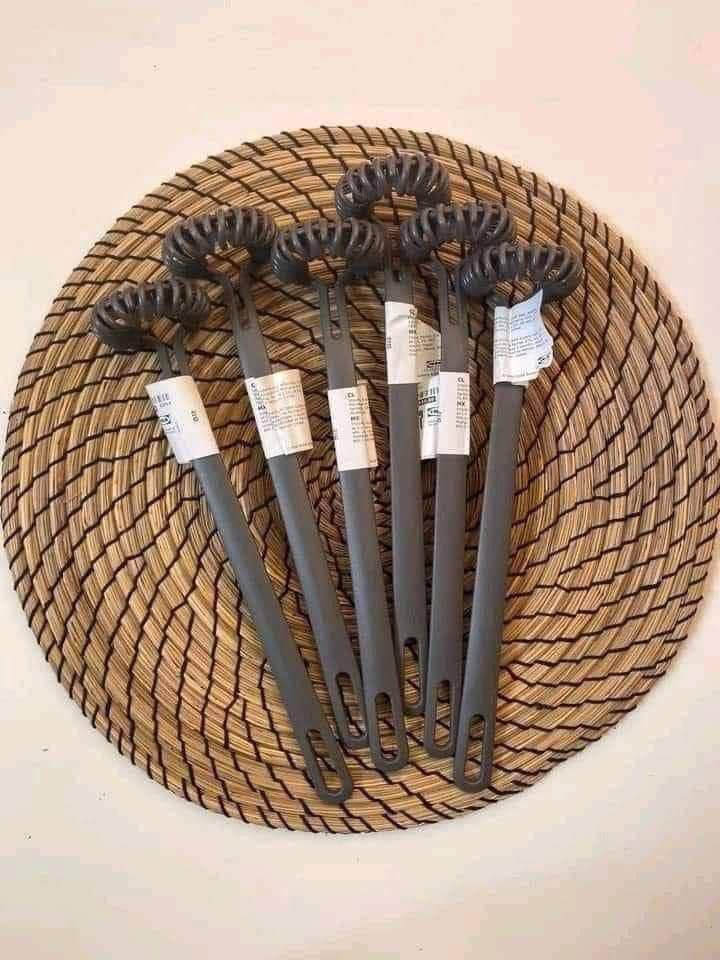 مضرب (بشاميل) يدوي حلزوني مقاوم للحرارة